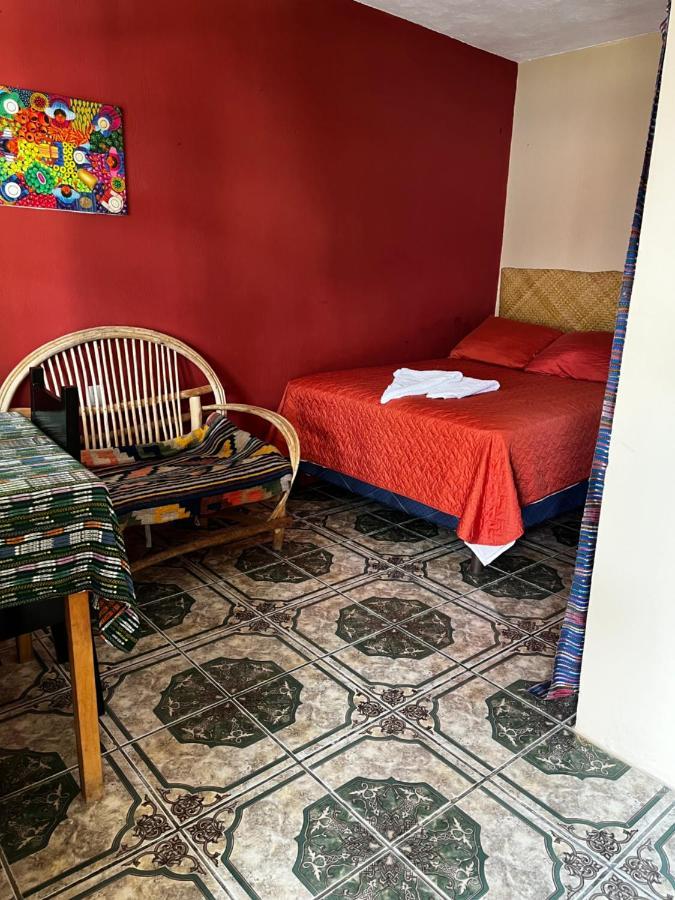 Kawoq Guesthouse Сан Педро Ла Лагуна Екстериор снимка