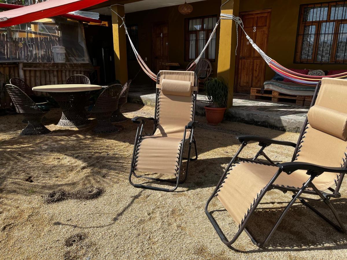Kawoq Guesthouse Сан Педро Ла Лагуна Екстериор снимка